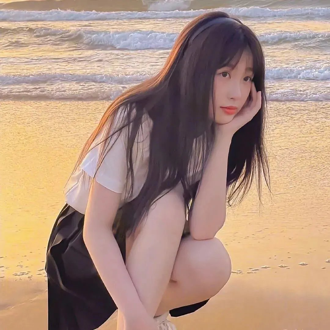 穿蓝衣的男孩